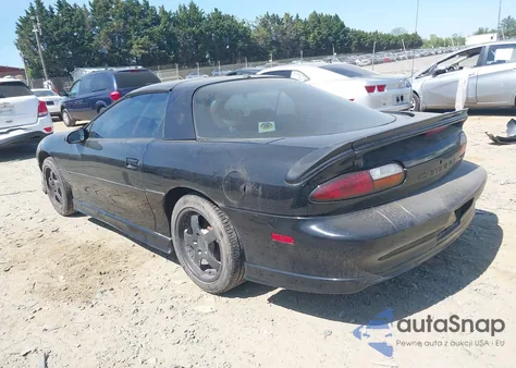 1998 Chevrolet Camaro Z28 из США, поврежденный, VIN 2G1FP22G2W2118336
